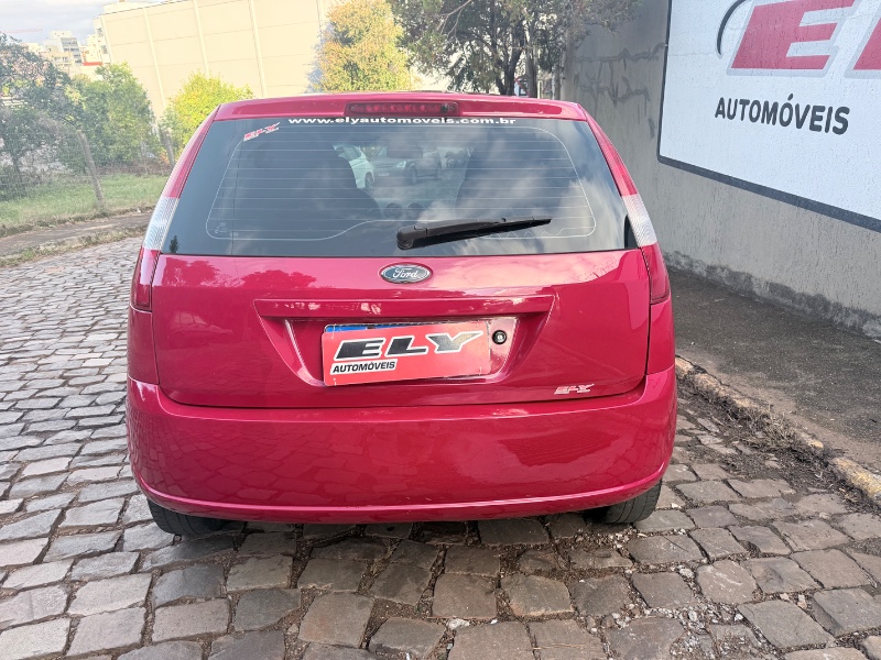 FORD FIESTA 1.0 2004/2004 ELY AUTOMÓVEIS LAJEADO / Carros no Vale