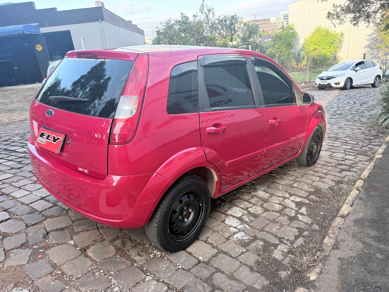 FORD FIESTA 1.0 2004/2004 ELY AUTOMÓVEIS LAJEADO / Carros no Vale