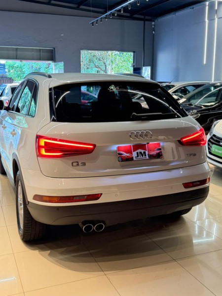 AUDI Q3 1.4 S-TRONIC 2015/2016 JM AUTOMÓVEIS VENÂNCIO AIRES / Carros no Vale