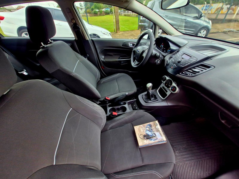FORD FIESTA 1.5 2014/2014 CRUZEIRO MULTIMARCAS CRUZEIRO DO SUL / Carros no Vale