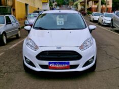 FORD FIESTA 1.5 2014/2014 CRUZEIRO MULTIMARCAS CRUZEIRO DO SUL / Carros no Vale