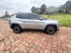 JEEP COMPASS 2.0 16V FLEX LIMITED AUTOMÁTICO 2020/2020 ELY AUTOMÓVEIS LAJEADO / Carros no Vale