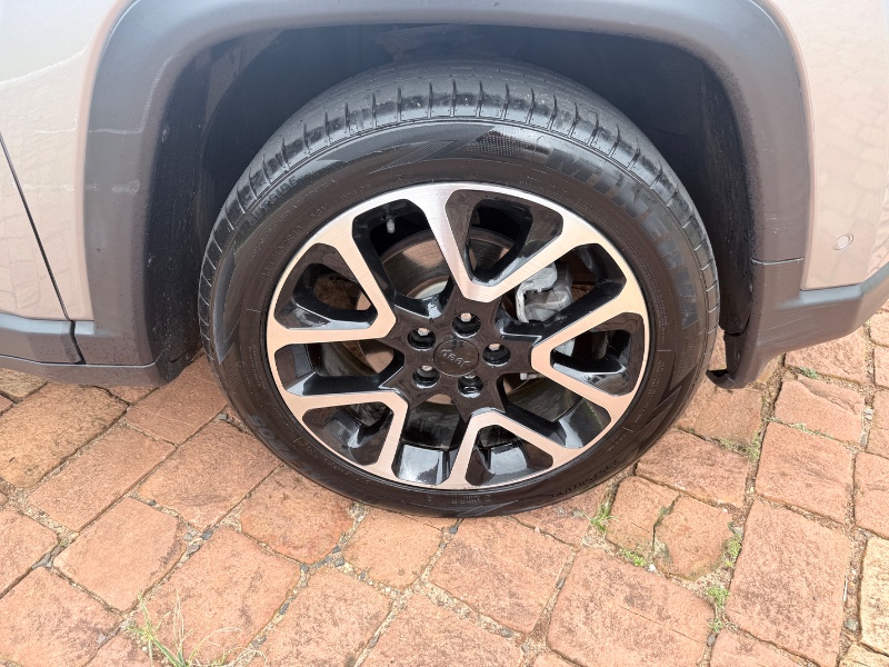 JEEP COMPASS 2.0 16V FLEX LIMITED AUTOMÁTICO 2020/2020 ELY AUTOMÓVEIS LAJEADO / Carros no Vale