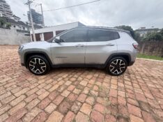 JEEP COMPASS 2.0 16V FLEX LIMITED AUTOMÁTICO 2020/2020 ELY AUTOMÓVEIS LAJEADO / Carros no Vale