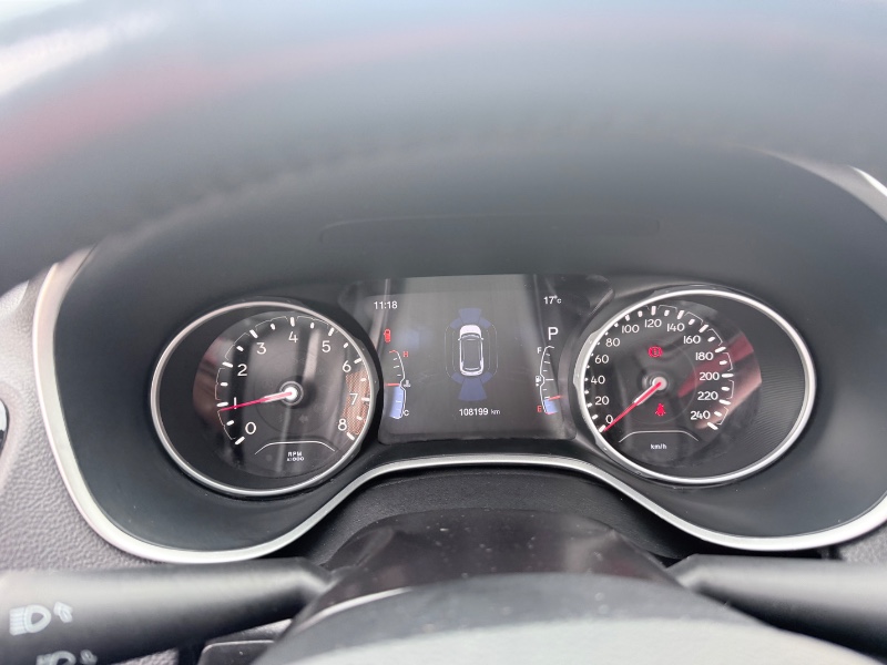 JEEP COMPASS 2.0 16V FLEX LIMITED AUTOMÁTICO 2020/2020 ELY AUTOMÓVEIS LAJEADO / Carros no Vale