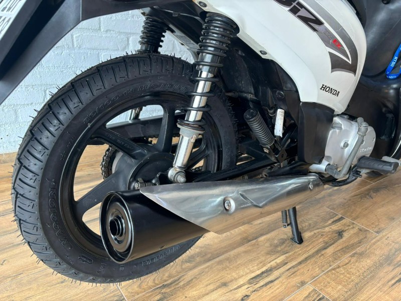 HONDA MOTOS BIZ 125 EX /2013 RT 811 VEÍCULOS ARROIO DO MEIO / Carros no Vale HONDA MOTOS BIZ 125 EX /2013 RT 811 VEÍCULOS ARROIO DO MEIO / Carros no Vale