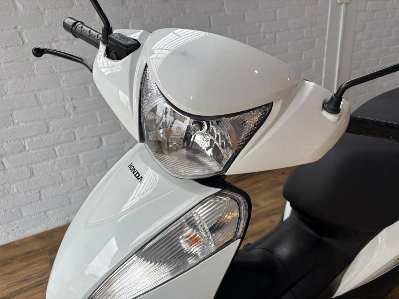 HONDA MOTOS BIZ 125 EX /2013 RT 811 VEÍCULOS ARROIO DO MEIO / Carros no Vale HONDA MOTOS BIZ 125 EX /2013 RT 811 VEÍCULOS ARROIO DO MEIO / Carros no Vale