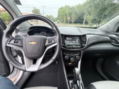 CHEVROLET TRACKER 1.4 16V TURBO FLEX LTZ AUTOMÁTICO 2017/2017 ELY AUTOMÓVEIS LAJEADO / Carros no Vale