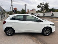 CHEVROLET ONIX JOY PLUS BLACK EDITION 1.0 2021/2021 LS MULTIMARCAS VENÂNCIO AIRES / Carros no Vale