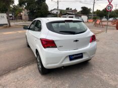 CHEVROLET ONIX JOY PLUS BLACK EDITION 1.0 2021/2021 LS MULTIMARCAS VENÂNCIO AIRES / Carros no Vale