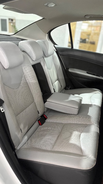 PEUGEOT 408 1.6 GRIFFE 16V TURBO FLEX 4P AUTOMÁTICO 2017/2018 NEURI VEÍCULOS LAJEADO / Carros no Vale