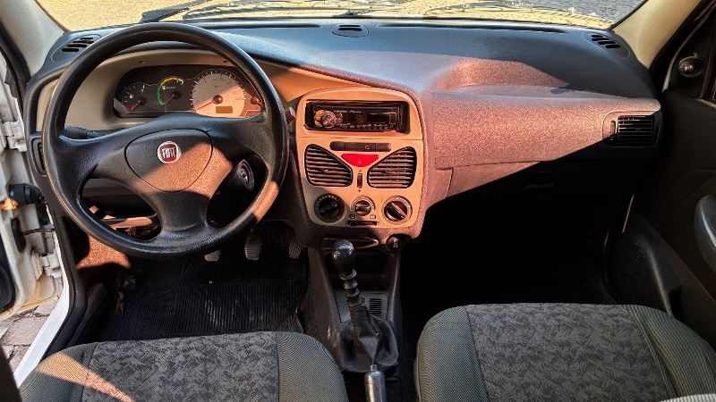 FIAT PALIO 1.0 ECONOMY FIRE FLEX 8V 4P 2009/2010 COMPLETO VEÍCULOS GUAPORÉ / Carros no Vale