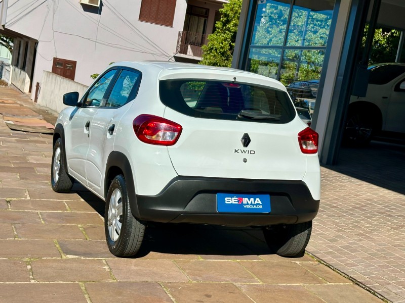 RENAULT KWID ZEN 1.0 2021/2022 SÉTIMA VEÍCULOS GUAPORÉ / Carros no Vale