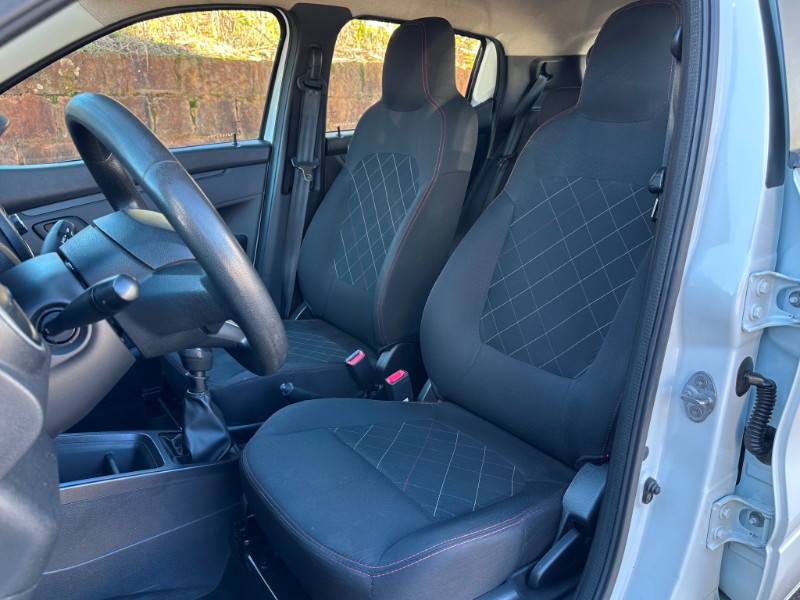 RENAULT KWID ZEN 1.0 2021/2022 SÉTIMA VEÍCULOS GUAPORÉ / Carros no Vale