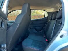 RENAULT KWID ZEN 1.0 2021/2022 SÉTIMA VEÍCULOS GUAPORÉ / Carros no Vale