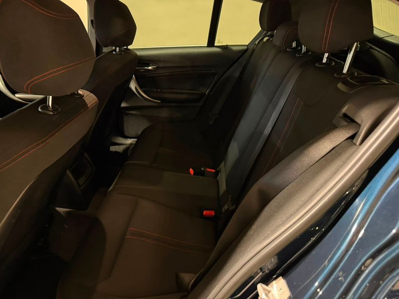 Bmw 120i Active 2016/2016 SIM VEÍCULOS PORTO ALEGRE / Carros no Vale