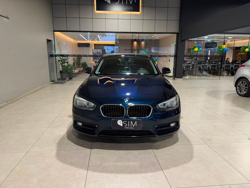 Bmw 120i Active 2016/2016 SIM VEÍCULOS PORTO ALEGRE / Carros no Vale