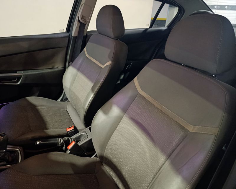 Chevrolet Vectra Expression 2.0 8v 2010/2011 SIM VEÍCULOS PORTO ALEGRE / Carros no Vale