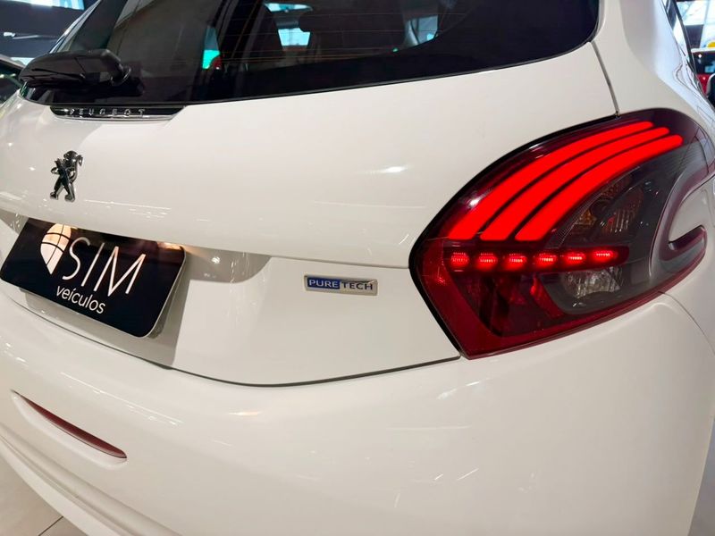 Peugeot 208 1.2 Active Pack 12v 2016/2017 SIM VEÍCULOS PORTO ALEGRE / Carros no Vale