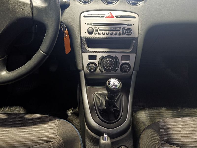 Peugeot 308 Allure 1.6 Mc 2013/2013 SIM VEÍCULOS PORTO ALEGRE / Carros no Vale