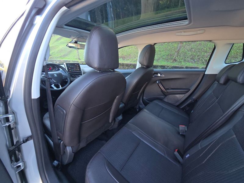 Peugeot 2008 Griffe 1.6 16V 2019/2020 AUTO NÍVEL VEÍCULOS SANTA CRUZ DO SUL / Carros no Vale