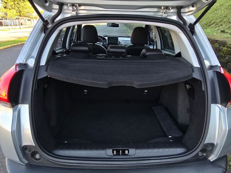 Peugeot 2008 Griffe 1.6 16V 2019/2020 AUTO NÍVEL VEÍCULOS SANTA CRUZ DO SUL / Carros no Vale