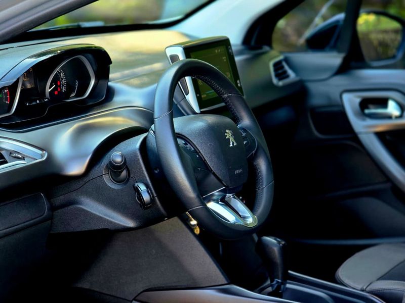 Peugeot 2008 Griffe 1.6 16V 2019/2020 AUTO NÍVEL VEÍCULOS SANTA CRUZ DO SUL / Carros no Vale