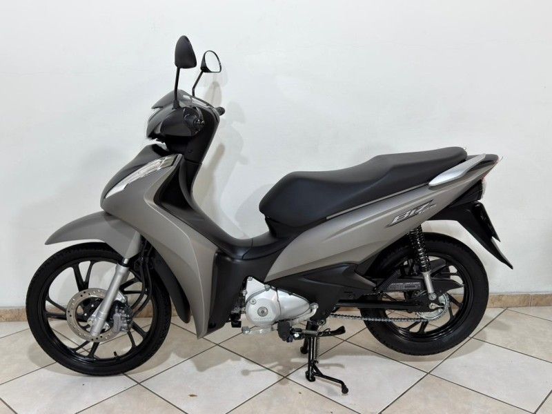 Honda Motos BIZ 125 2024/2025 SUL SERRA MOTORS CAXIAS DO SUL / Carros no Vale