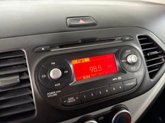 KIA PICANTO 1.0 EX 12V 2013/2014 SUL SERRA MOTORS CAXIAS DO SUL / Carros no Vale