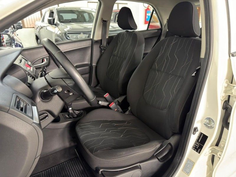 KIA PICANTO 1.0 EX 12V 2013/2014 SUL SERRA MOTORS CAXIAS DO SUL / Carros no Vale KIA PICANTO 1.0 EX 12V 2013/2014 SUL SERRA MOTORS CAXIAS DO SUL / Carros no Vale
