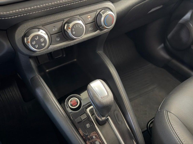 NISSAN KICKS 1.6 16V SV XTRONIC 2020/2021 SUL SERRA MOTORS CAXIAS DO SUL / Carros no Vale