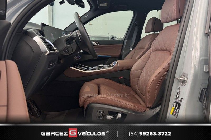 BMW X5 3.0 4X4 50E M SPORT HÍBRIDO 2025/2025 GARCEZ VEÍCULOS BENTO GONÇALVES / Carros no Vale