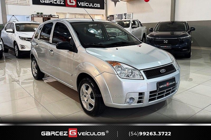 FORD FIESTA 1.6 MPI CLASS HATCH 8V 2007/2008 GARCEZ VEÍCULOS BENTO GONÇALVES / Carros no Vale