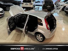 FORD FIESTA 1.6 MPI CLASS HATCH 8V 2007/2008 GARCEZ VEÍCULOS BENTO GONÇALVES / Carros no Vale