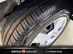 FORD FIESTA 1.6 MPI CLASS HATCH 8V 2007/2008 GARCEZ VEÍCULOS BENTO GONÇALVES / Carros no Vale