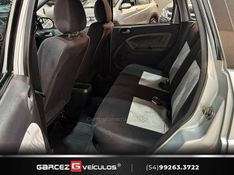 FORD FIESTA 1.6 MPI CLASS HATCH 8V 2007/2008 GARCEZ VEÍCULOS BENTO GONÇALVES / Carros no Vale