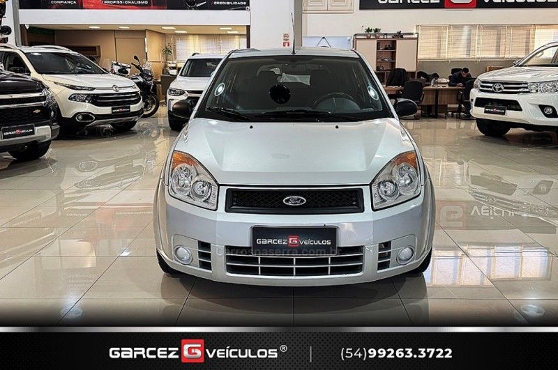 FORD FIESTA 1.6 MPI CLASS HATCH 8V 2007/2008 GARCEZ VEÍCULOS BENTO GONÇALVES / Carros no Vale