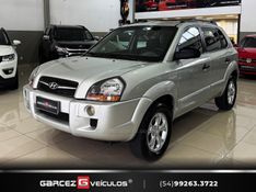 HYUNDAI TUCSON 2.0 GL 2WD 16V 2011/2012 GARCEZ VEÍCULOS BENTO GONÇALVES / Carros no Vale