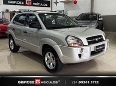 HYUNDAI TUCSON 2.0 GL 2WD 16V 2011/2012 GARCEZ VEÍCULOS BENTO GONÇALVES / Carros no Vale