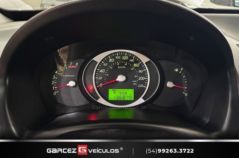 HYUNDAI TUCSON 2.0 GL 2WD 16V 2011/2012 GARCEZ VEÍCULOS BENTO GONÇALVES / Carros no Vale