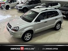 HYUNDAI TUCSON 2.0 GL 2WD 16V 2011/2012 GARCEZ VEÍCULOS BENTO GONÇALVES / Carros no Vale