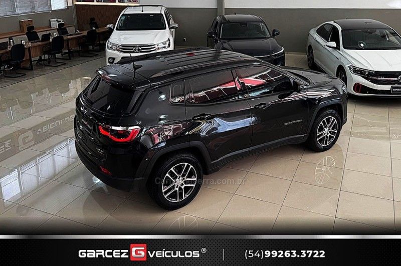 JEEP COMPASS 2.0 SPORT 4X2 16V 2018/2019 GARCEZ VEÍCULOS BENTO GONÇALVES / Carros no Vale