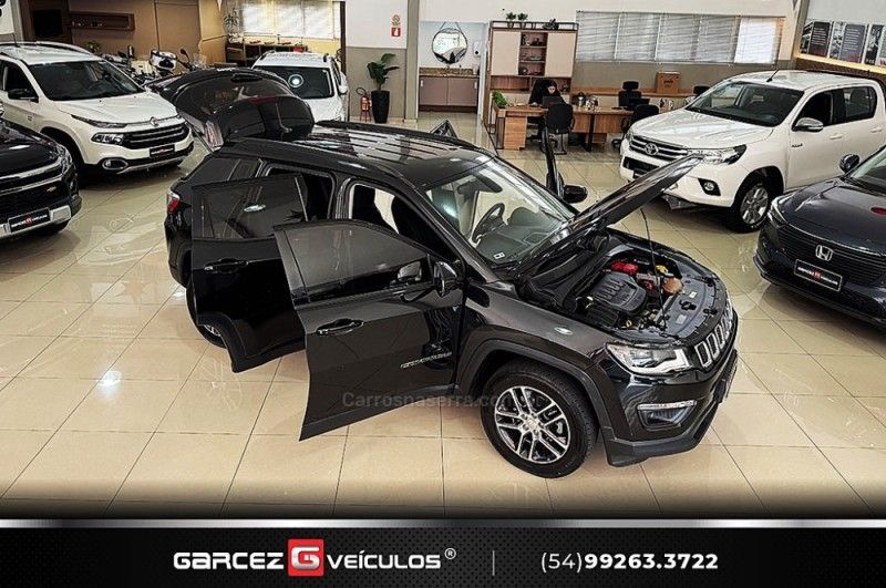 JEEP COMPASS 2.0 SPORT 4X2 16V 2018/2019 GARCEZ VEÍCULOS BENTO GONÇALVES / Carros no Vale
