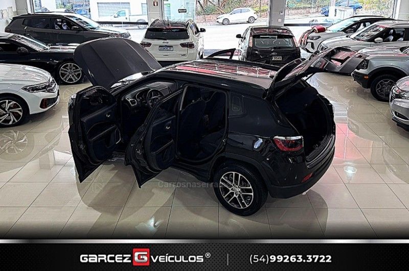 JEEP COMPASS 2.0 SPORT 4X2 16V 2018/2019 GARCEZ VEÍCULOS BENTO GONÇALVES / Carros no Vale