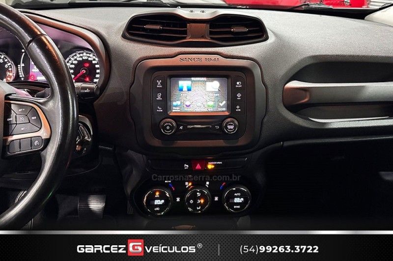 JEEP RENEGADE 1.8 16V LONGITUDE 2015/2016 GARCEZ VEÍCULOS BENTO GONÇALVES / Carros no Vale