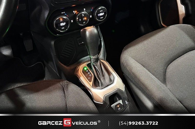 JEEP RENEGADE 1.8 16V LONGITUDE 2015/2016 GARCEZ VEÍCULOS BENTO GONÇALVES / Carros no Vale