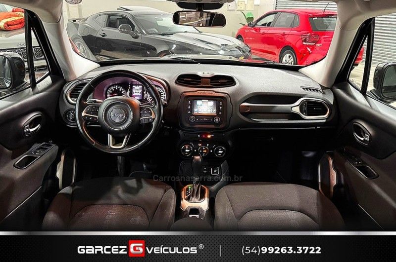 JEEP RENEGADE 1.8 16V LONGITUDE 2015/2016 GARCEZ VEÍCULOS BENTO GONÇALVES / Carros no Vale