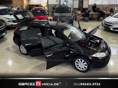 RENAULT MÉGANE 1.6 DYNAMIQUE GRAND TOUR 16V 2012/2013 GARCEZ VEÍCULOS BENTO GONÇALVES / Carros no Vale