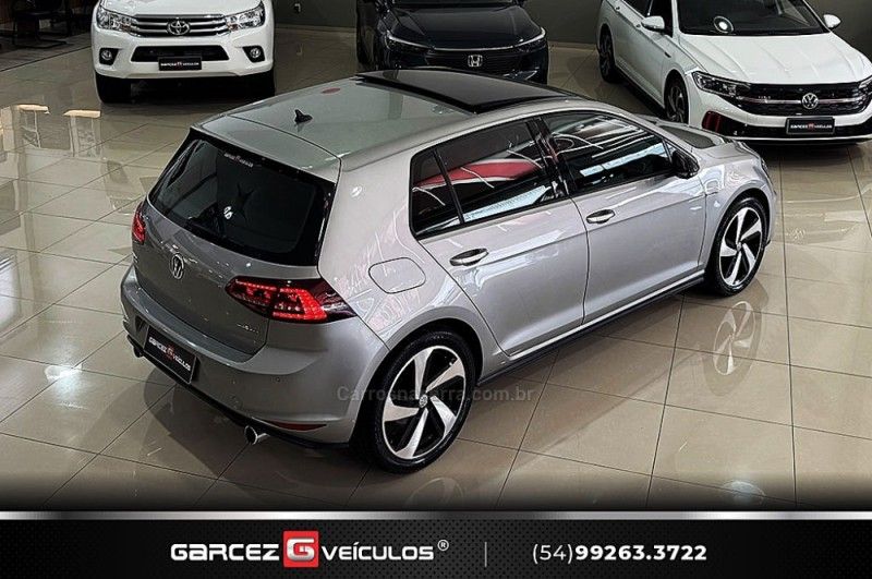 VOLKSWAGEN GOLF 2.0 TSI GTI 16V TURBO 2017/2017 GARCEZ VEÍCULOS BENTO GONÇALVES / Carros no Vale