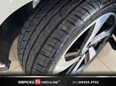 VOLKSWAGEN GOLF 2.0 TSI GTI 16V TURBO 2017/2017 GARCEZ VEÍCULOS BENTO GONÇALVES / Carros no Vale